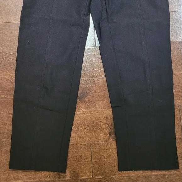 Capris - Picture 3 of 3